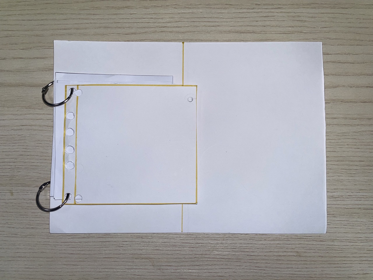 First paper prototype of the comparison booklet